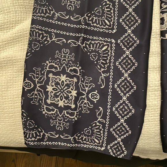 Zara navy satin pants - Picture 3 of 4